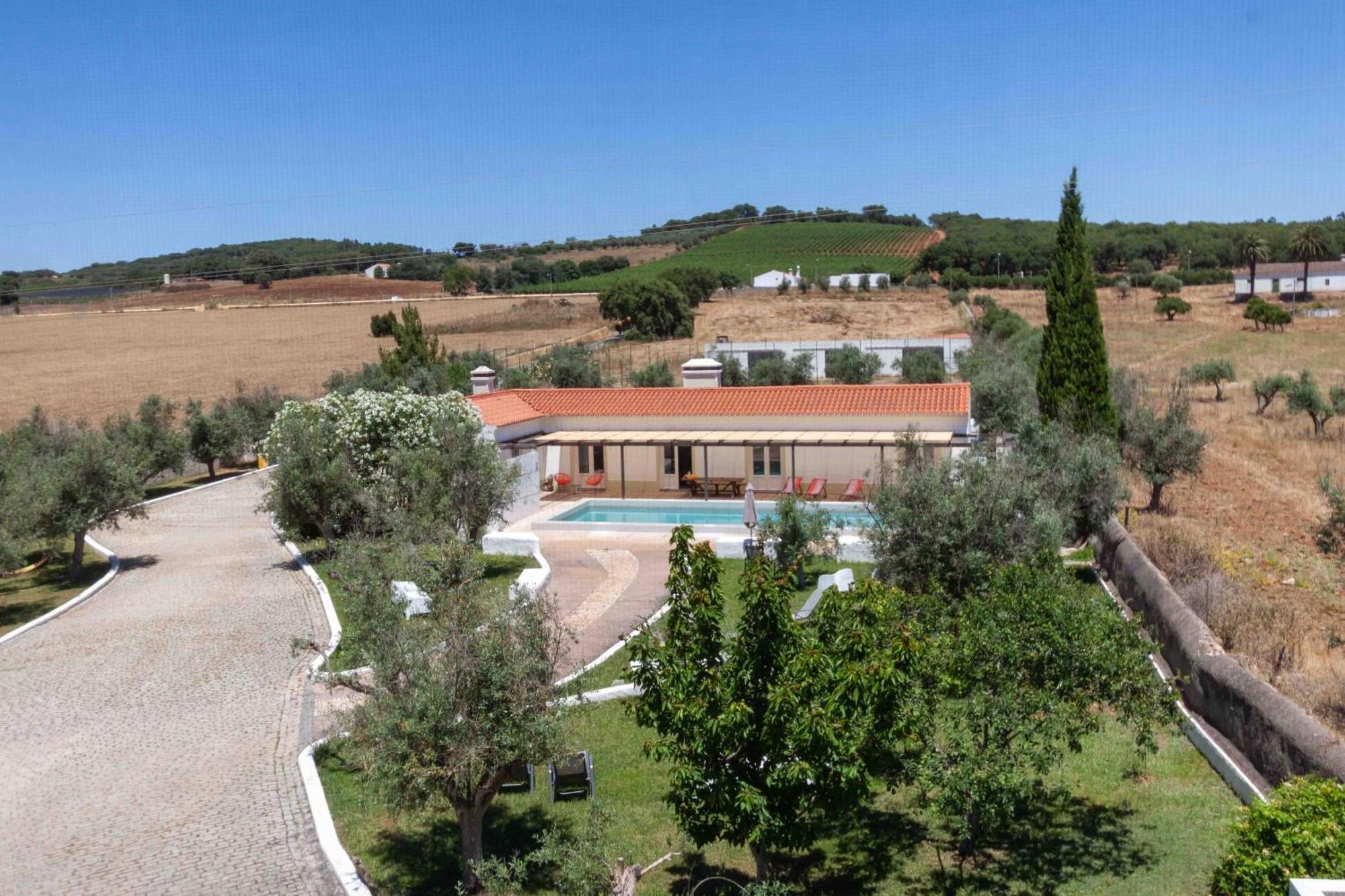 Holiday home Monte Oliveiras -